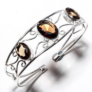 SALE ** NEW IN GIFT BOX ** .925 SILVER CUFF BRACELET